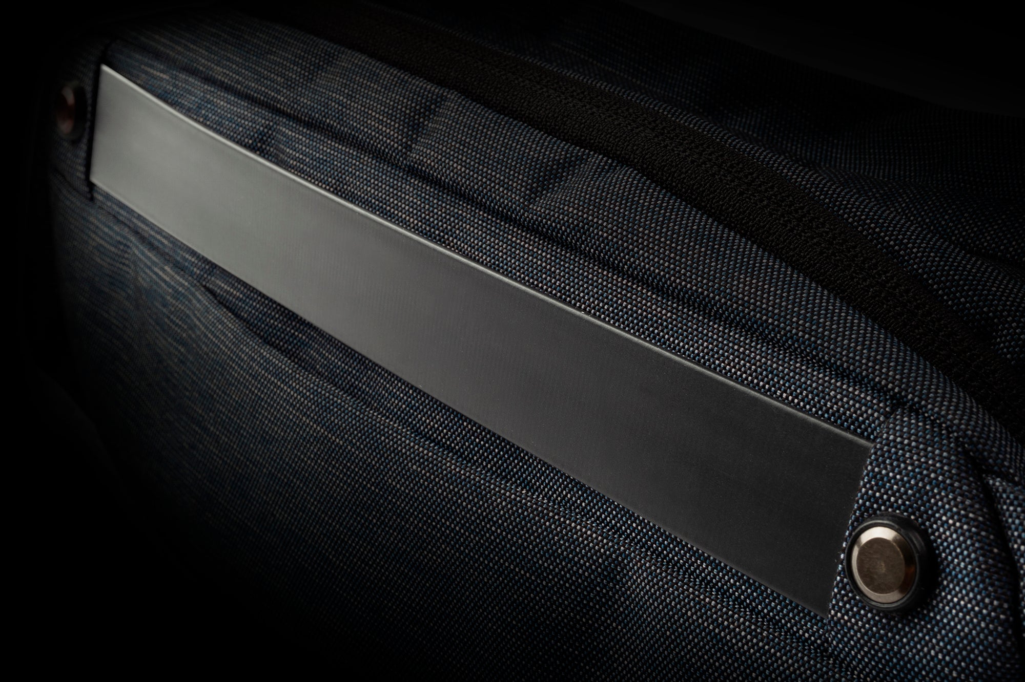 NIID R0 Radiant Chest Bag