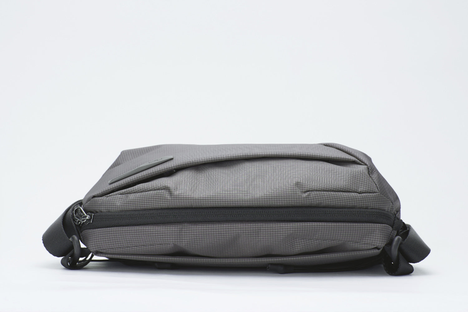 NEO Nomad Sling Bag -N1